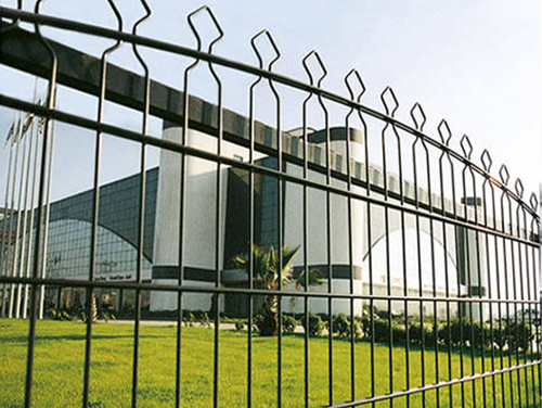 Pyramid Fence
